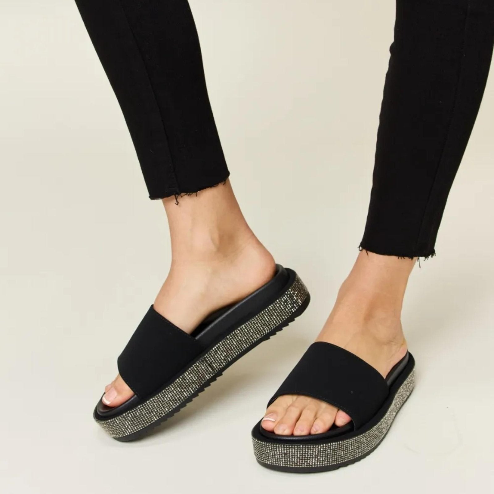 Forever Link Open Toe Rhinestone Platform Sandals - Silver-Trendsi - Solazura Boutique