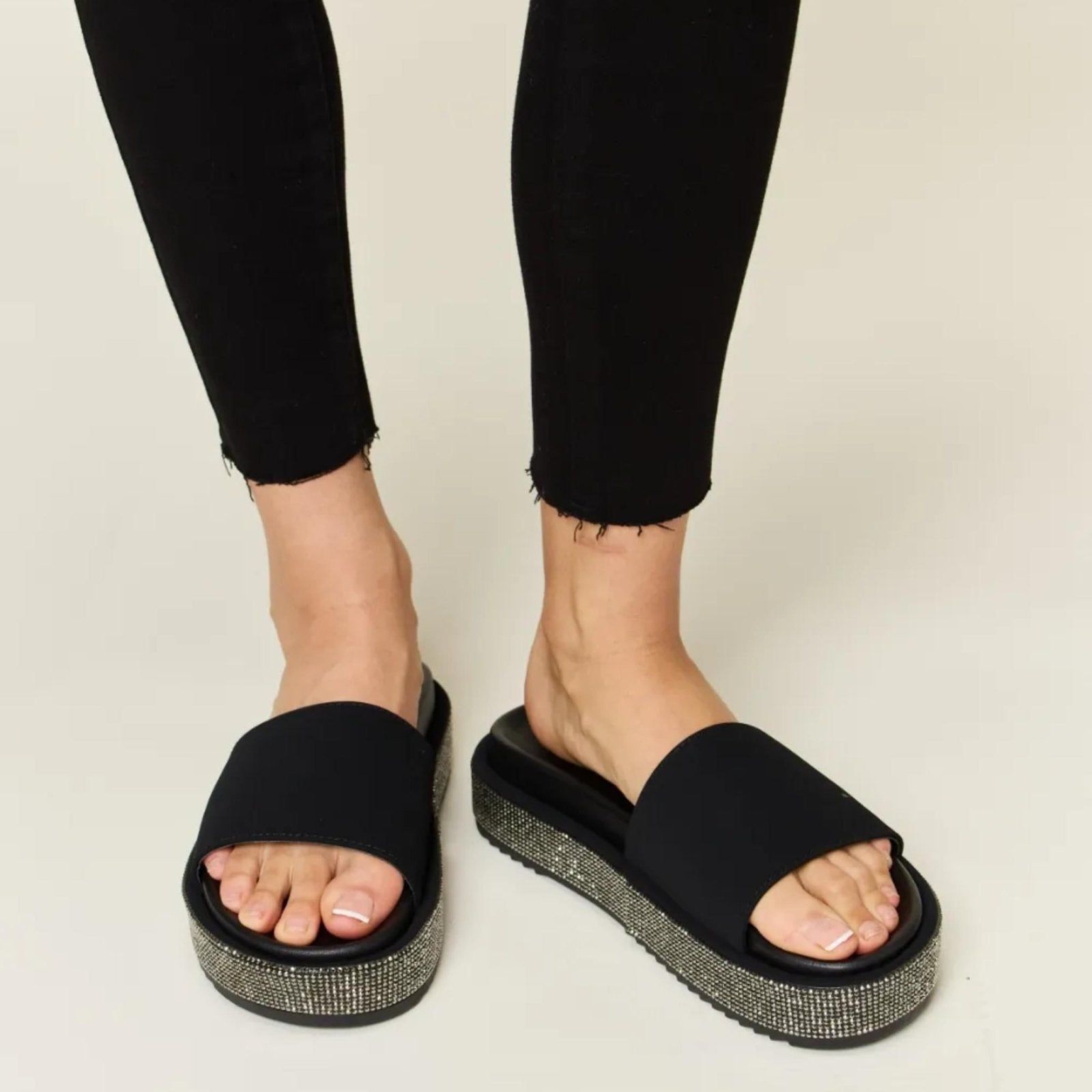 Forever Link Open Toe Rhinestone Platform Sandals - Silver-Trendsi - Solazura Boutique