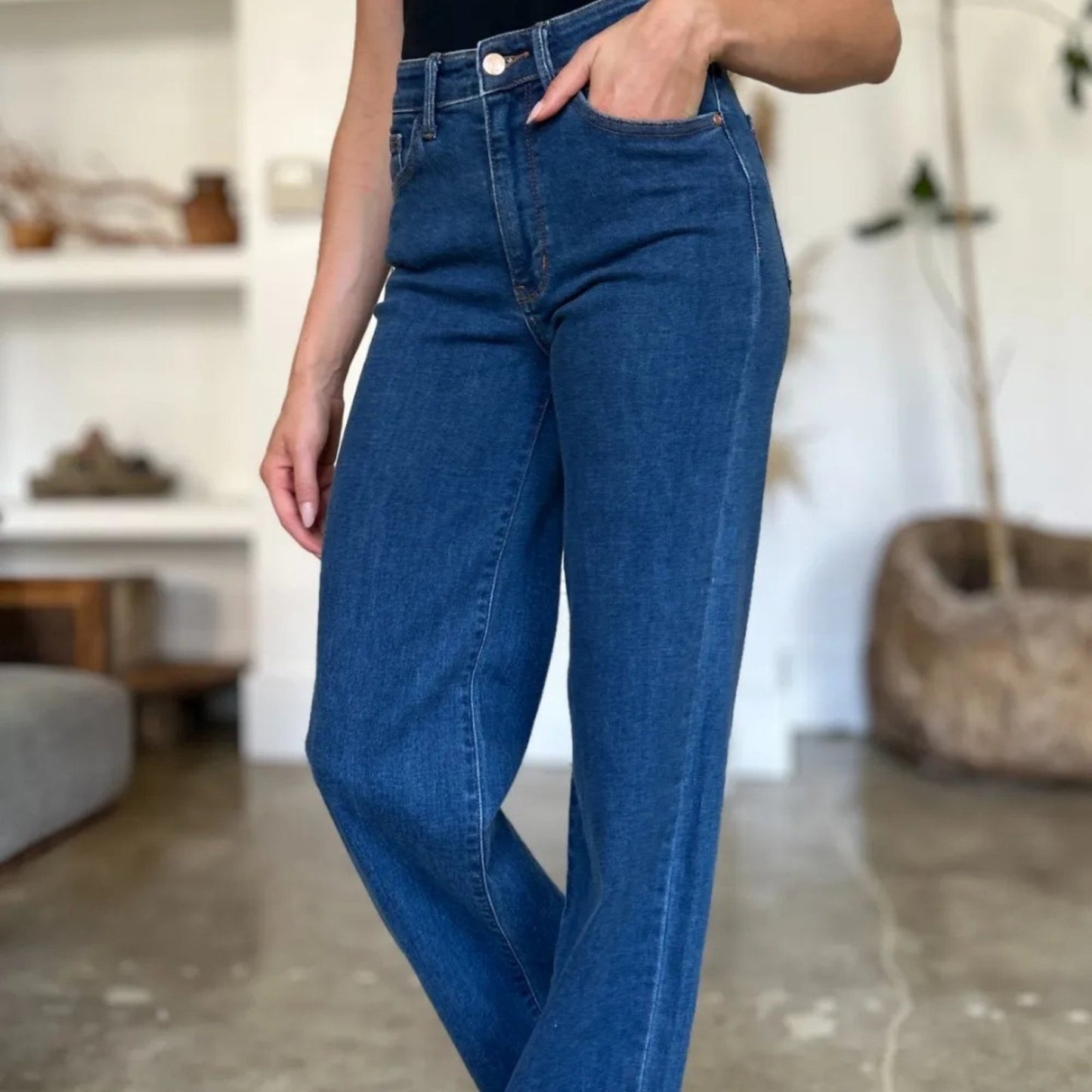 Judy Blue High Rise Straight Leg Jeans - Medium Wash-Trendsi - Solazura Boutique