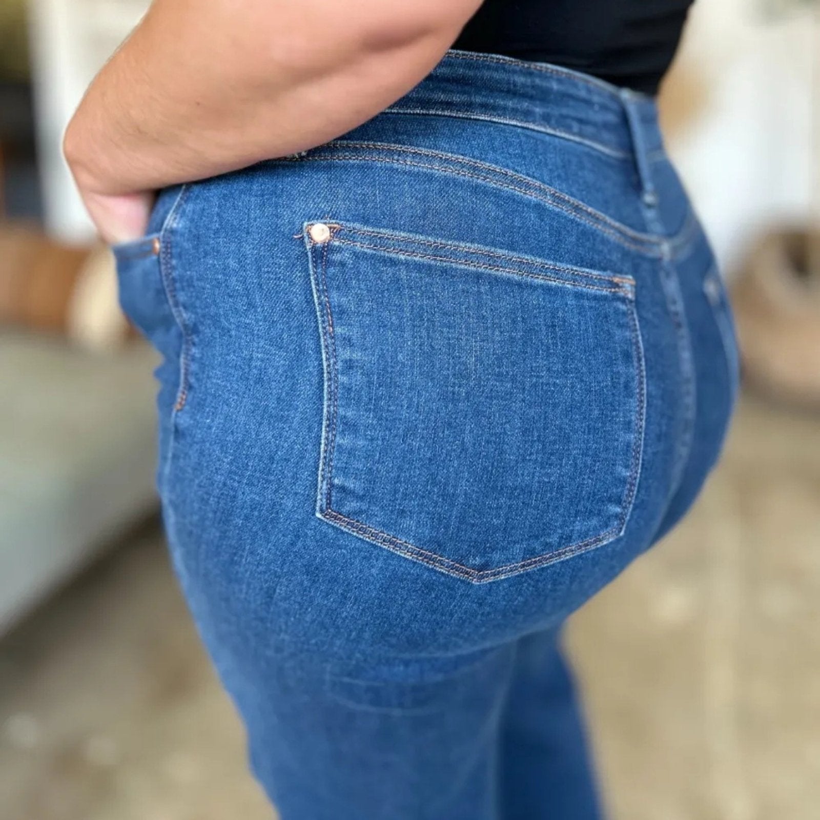 Judy Blue High Rise Straight Leg Jeans - Medium Wash-Trendsi - Solazura Boutique