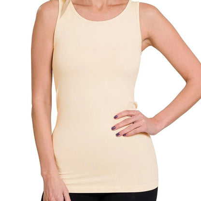 Front view of the Zenana Scoop Neck Seamless Tank Top in Sand Beige.